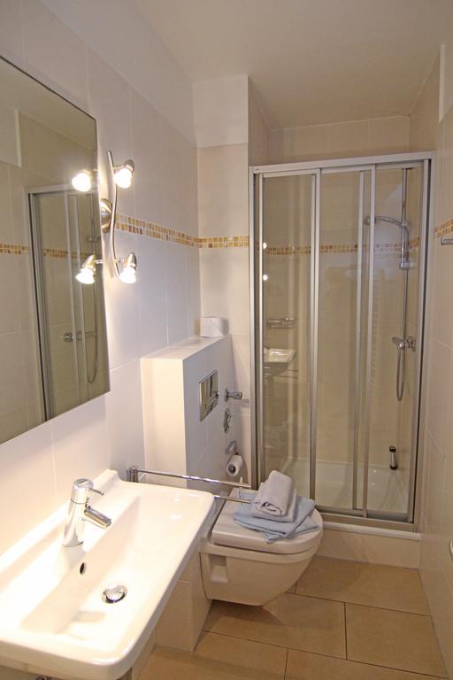 Boarding House Sensenskiin Apartment *